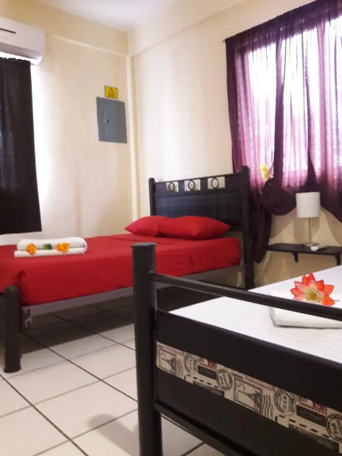 Alme Hostel Playa del Carmen 0*,