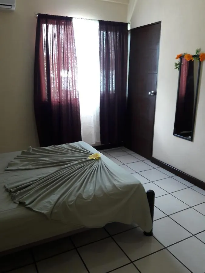 Alme Hostel Playa del Carmen 0*,