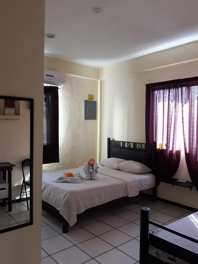 Alme Hostel Playa del Carmen México